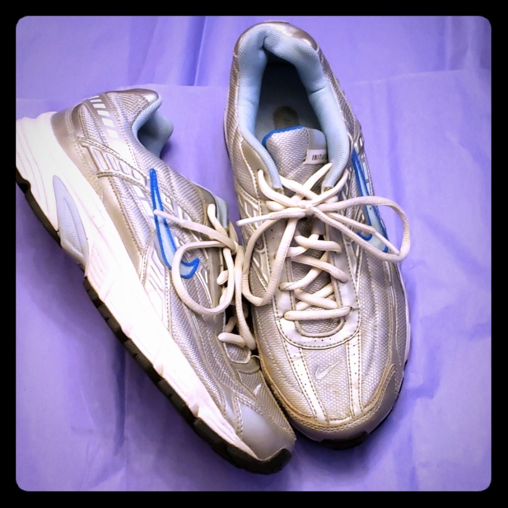 Running shoes
